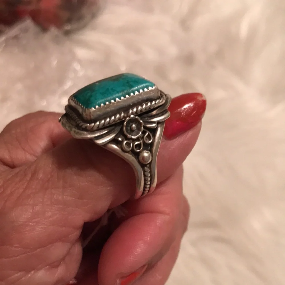 Sterling Silver Turquoise Navajo Ring - Blue Green Stone
